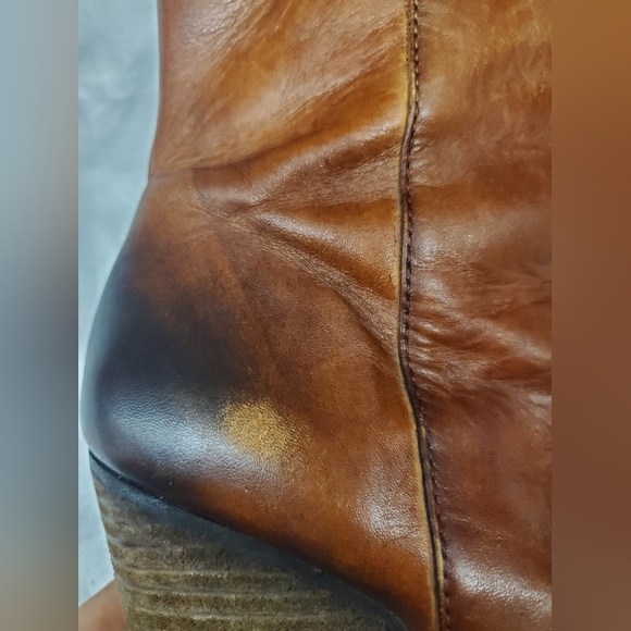 Vince Camuto "Hadley" leather booties - Picture 7 of 15